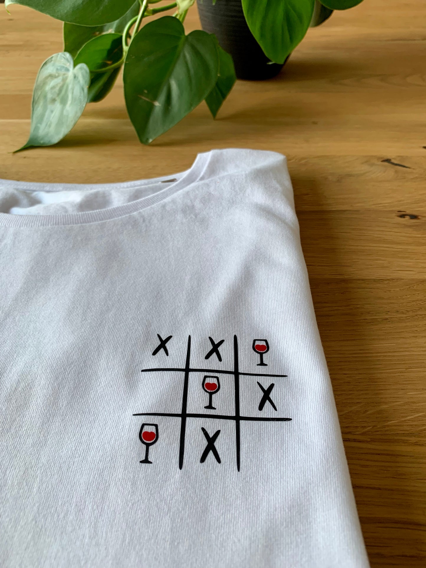 T-shirt blanc femme « Tic Tac Toe »